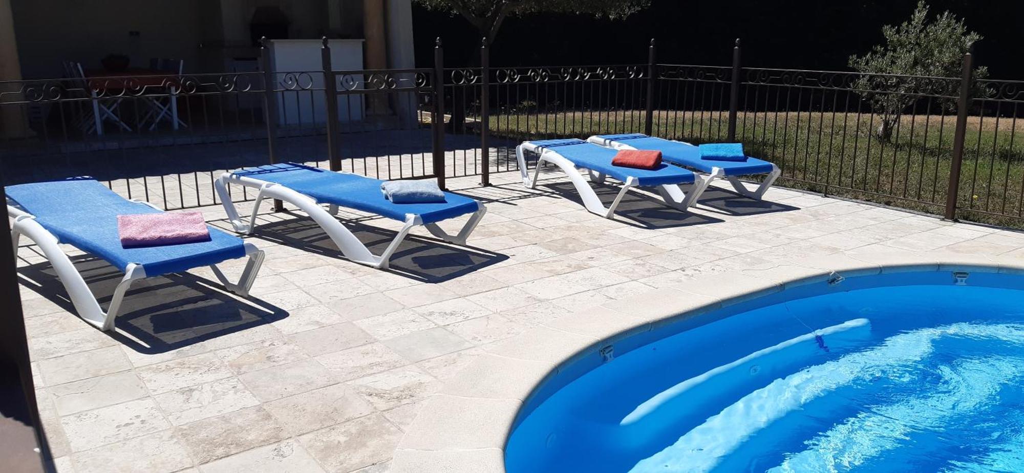 Villa Jasmin Régusse 객실 사진